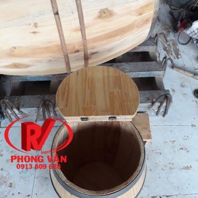 Bán thùng trang trí gỗ thông cao 50 cm