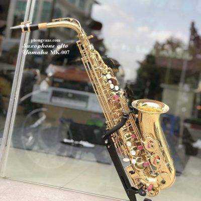 Kèn saxophone alto yamaha màu vàng