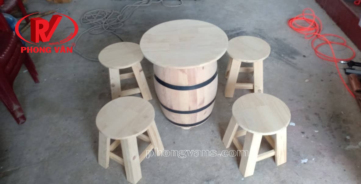 Bộ bàn ghế cà phê bằng thùng gỗ thông