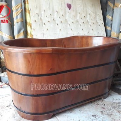 Thùng tắm gỗ thông nằm màu giả cổ