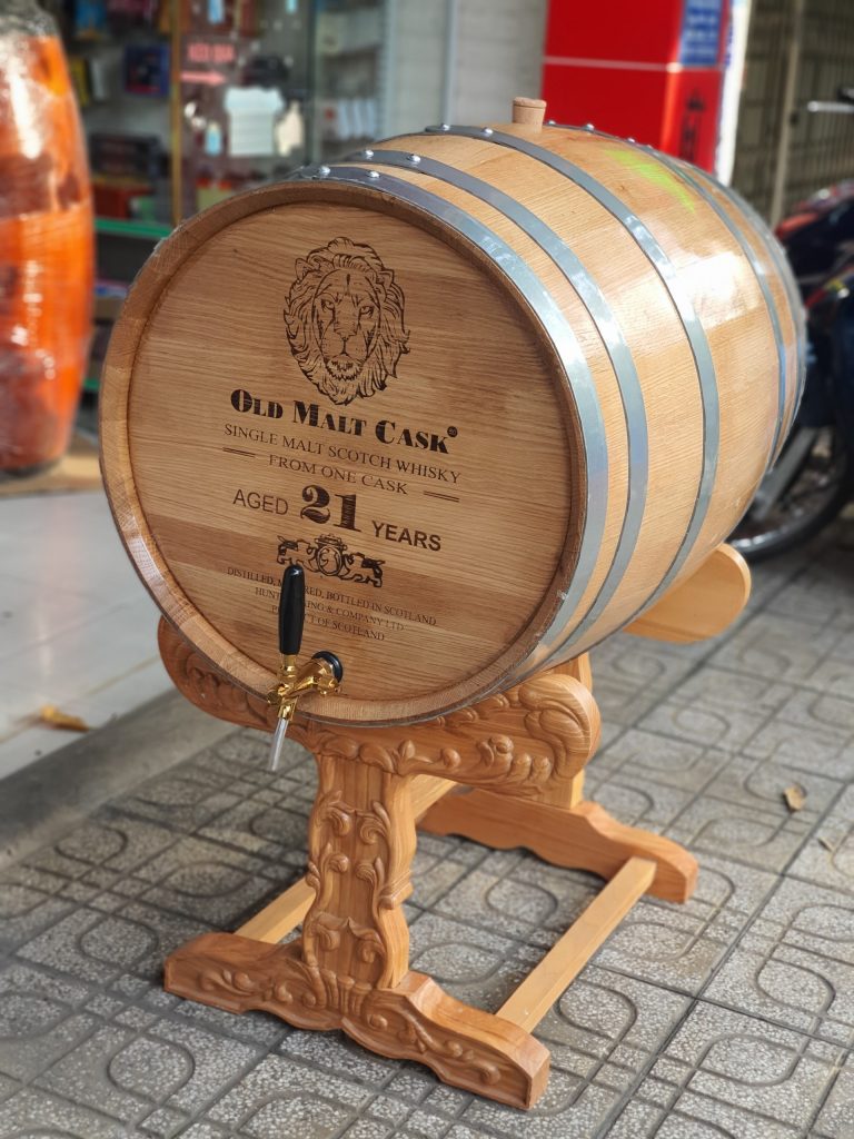 Thùng gỗ sồi ủ rượu 200 lít