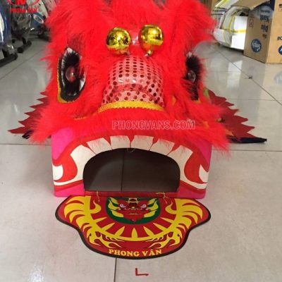 Đầu lân trẻ em màu đỏ