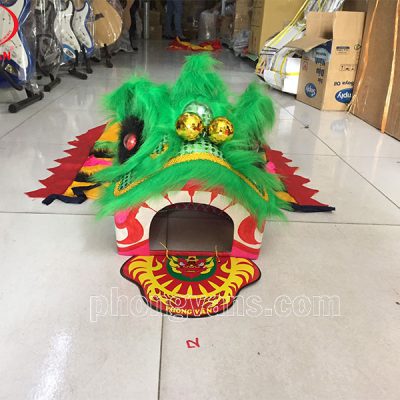 Đầu lân trẻ em màu xanh lá