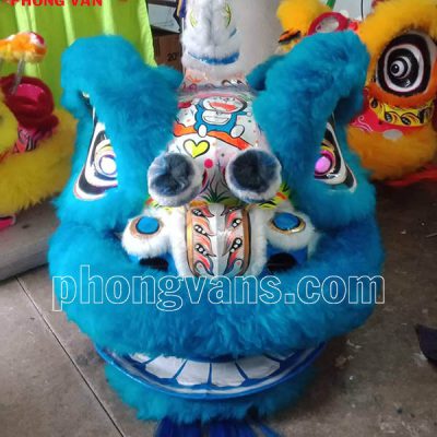 Đầu lân bông lông cừu màu xanh hình Doremon