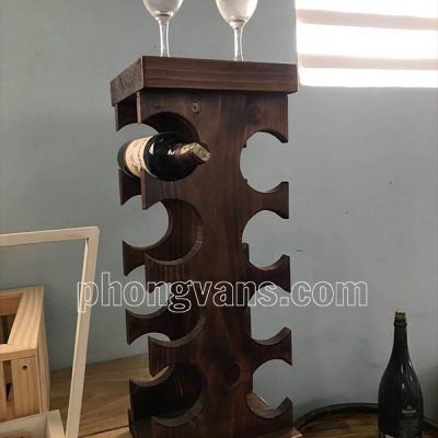 Kệ gỗ thông để chai rượu