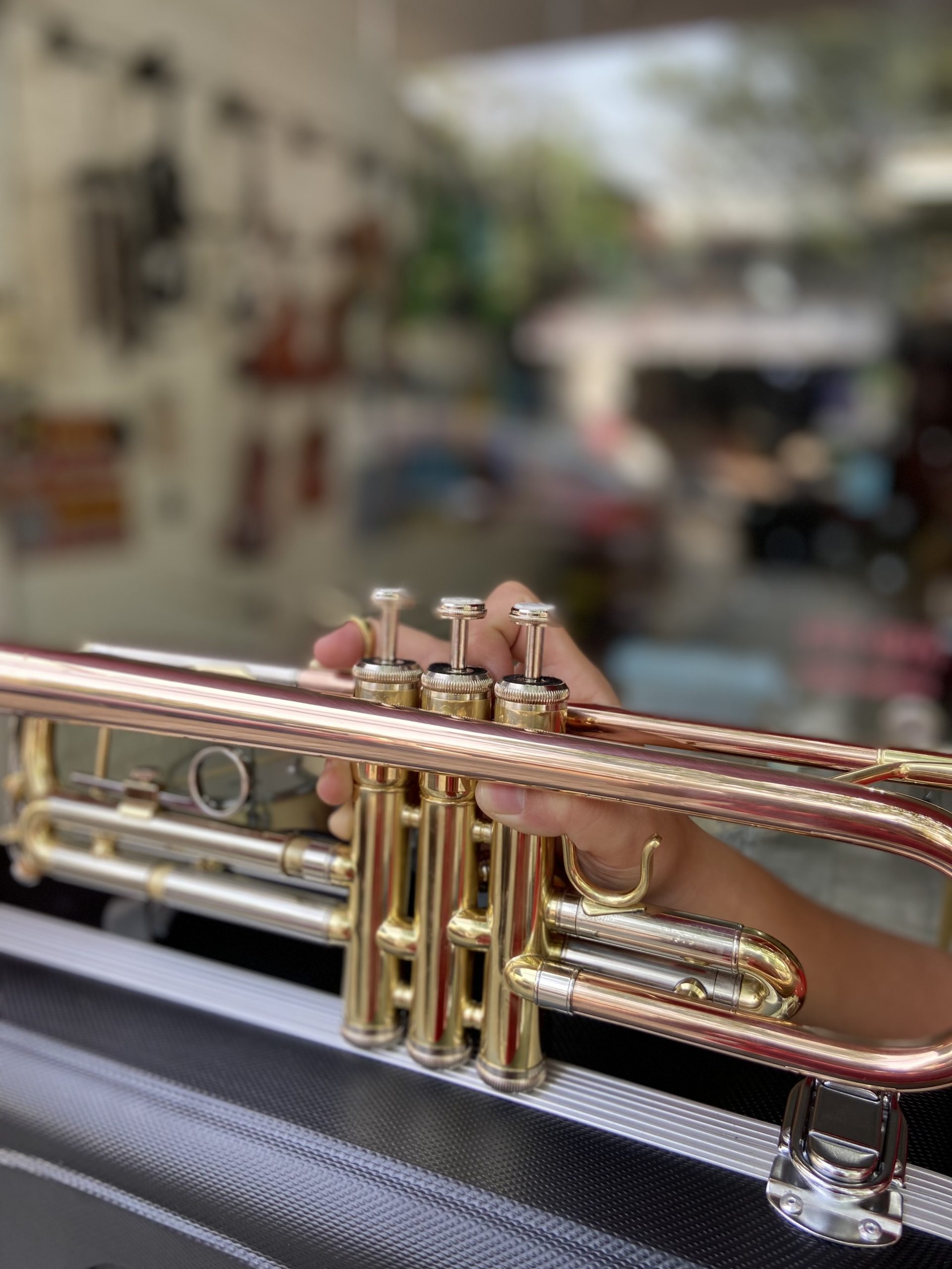 Kèn trumpet 3 màu loa vàng hãng Jupiter JTR500
