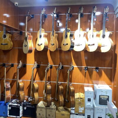 Cửa hàng bán đàn guitar ukulele quận Bình Thạnh