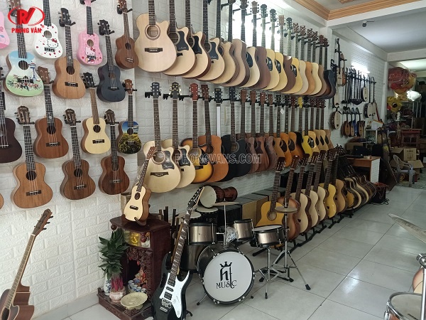 Cửa hàng nhạc cụ Phong Vân tại quận Tân Phú Tphcm
