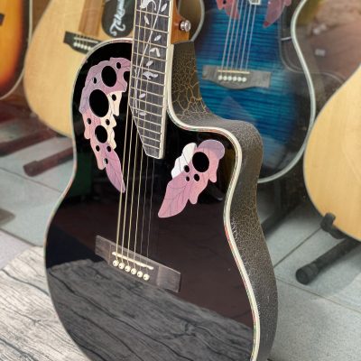 Đàn guitar acoustic Ovation Chard gắn EQ