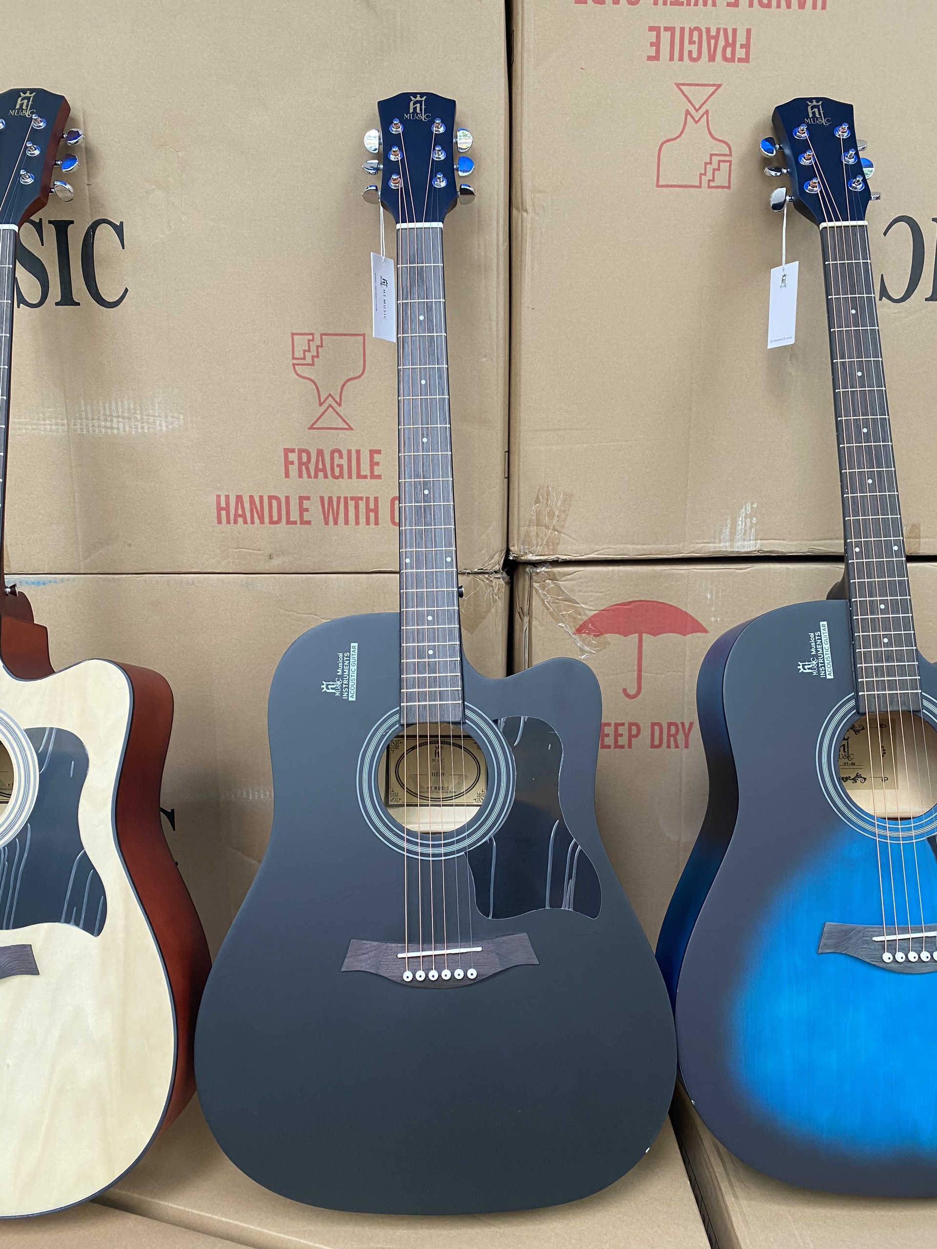 Bán sỉ lẻ đàn guitar gỗ ván ép tại Việt Nam giá rẻ