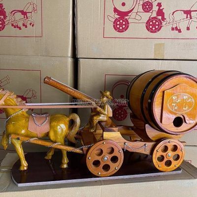 Xe ngựa đơn 1 pháo kéo thùng rượu màu vàng