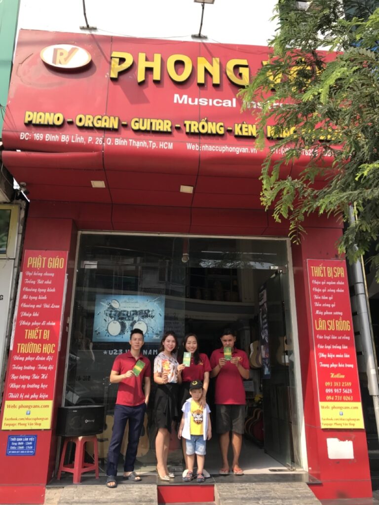 Kỷ Yếu Phong Vân Music - Hành Trình Xây Dựng Thương Hiệu Bằng Chữ Tín