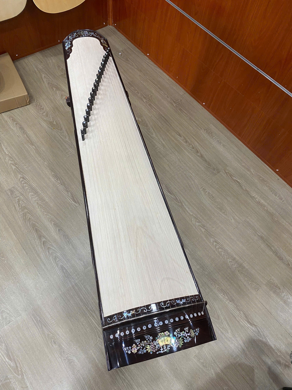 Đàn Tranh Việt Nam 19 Dây Gỗ Cẩm Lai Khảm Trai